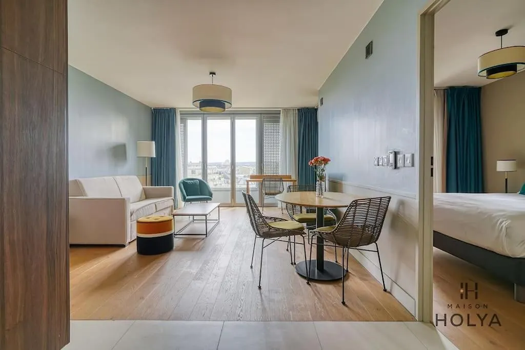 Le Lumineux - A Auteuil - 361b